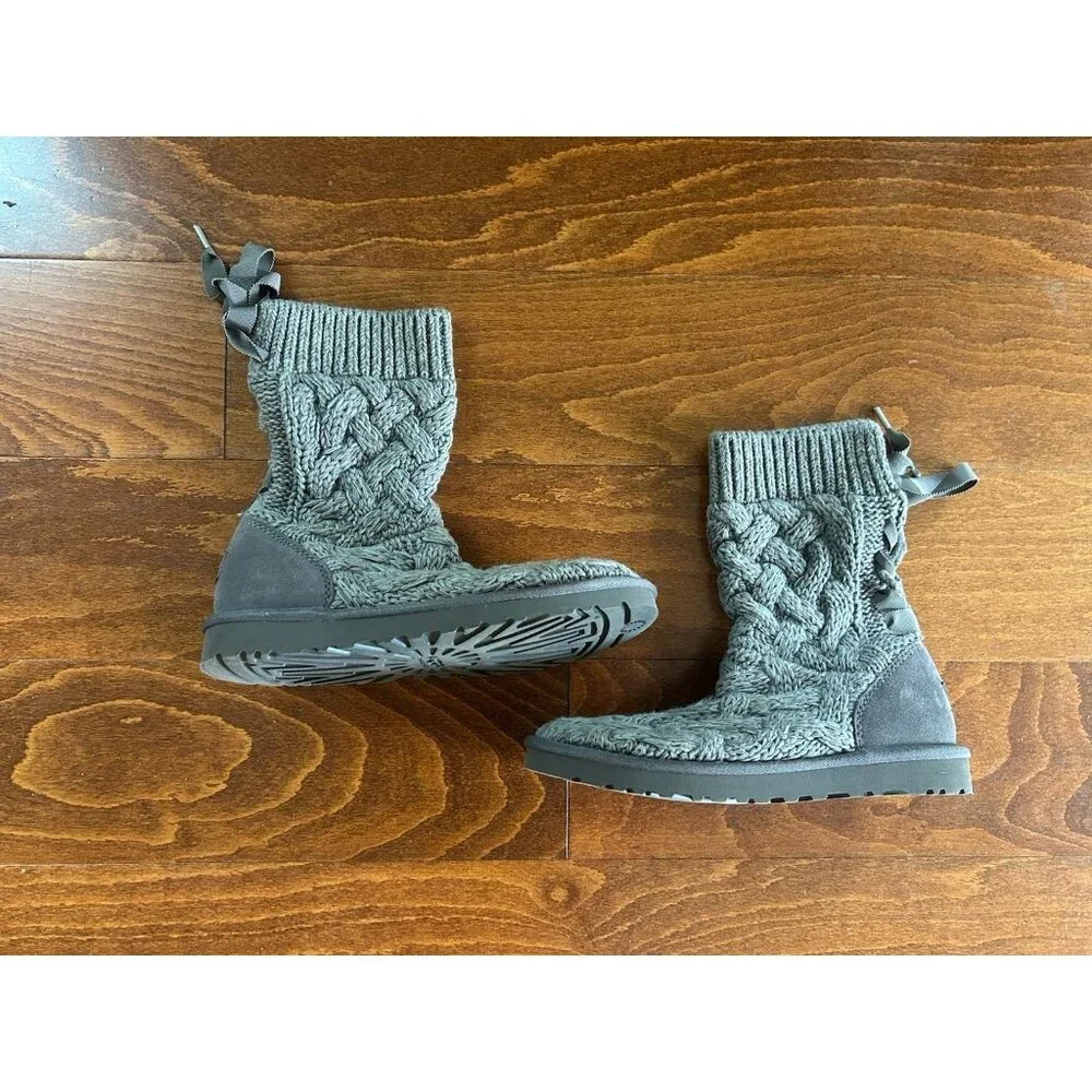 UGG Australia Isla Gray Cable‎ Knit Winter Boots Ribbon Lace Tie Women’s Size 7